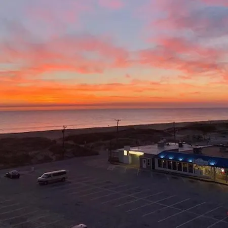 Penthouse By The Sea Huge Home W Amazing Views-2